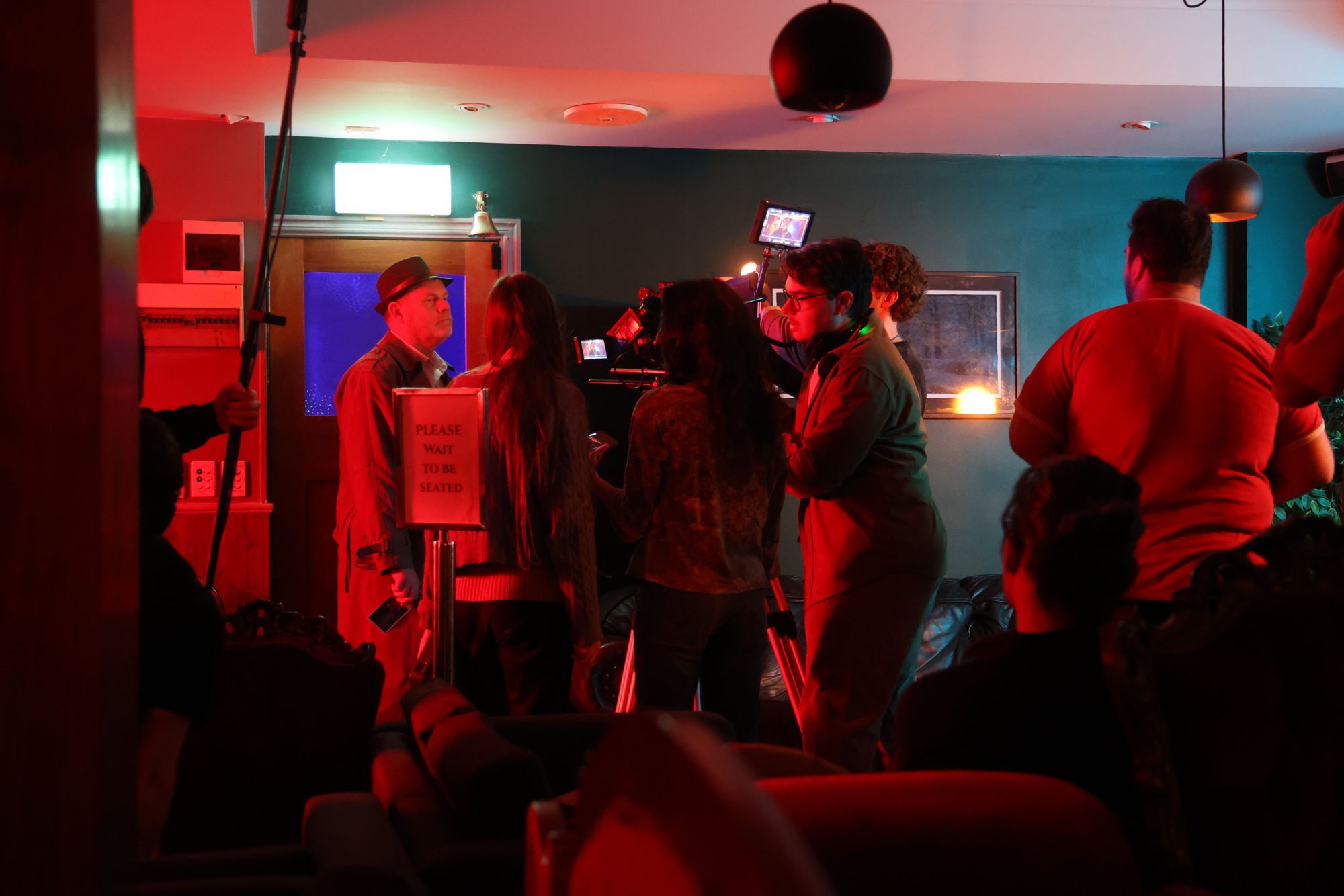 Behind the scenes photo 4